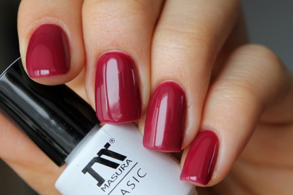 Cómo hacer un barniz de gel de manicura en casa