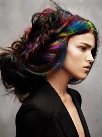Colorear en el cabello oscuro