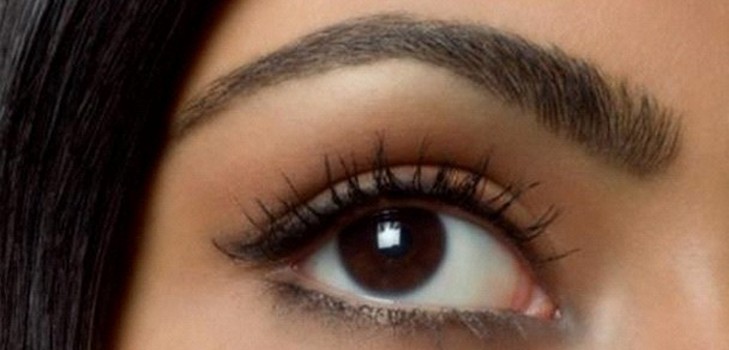 Corrección de cejas