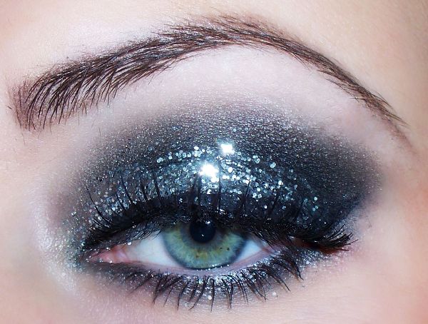 Hermoso maquillaje para el gallo de Año Nuevo 2017 para ojos azules, verdes y marrones - lecciones paso a paso de fotos y videos