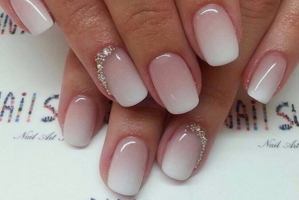 Qué manicura hacer en la escuela el 1 de septiembre, una foto. Ideas de manicura para el Día del Conocimiento para alumnos de 9 ° y 11 ° grado