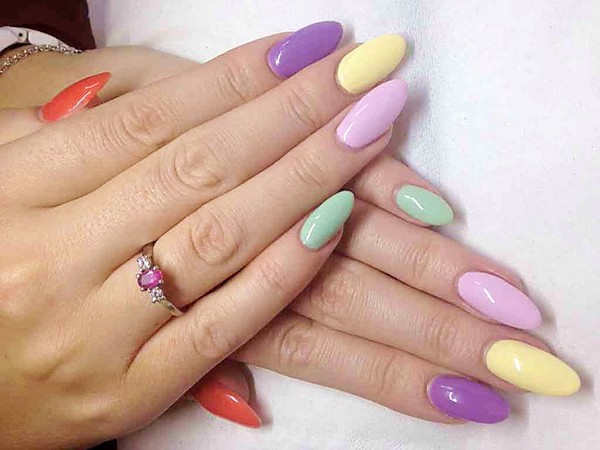Qué manicura hacer en la escuela el 1 de septiembre, una foto. Ideas de manicura para el Día del Conocimiento para alumnos de 9 ° y 11 ° grado