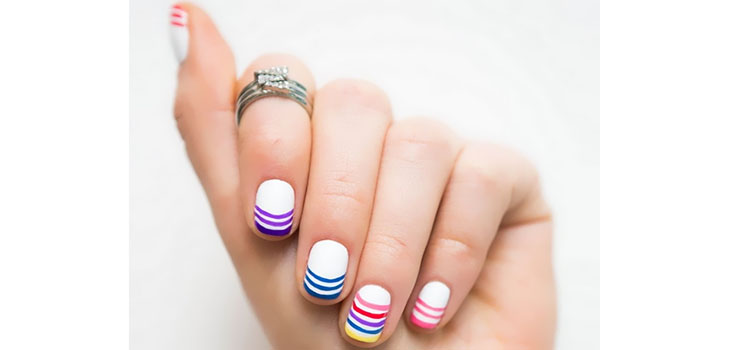 Manicura en cinco minutos: tres diseños de uñas simples