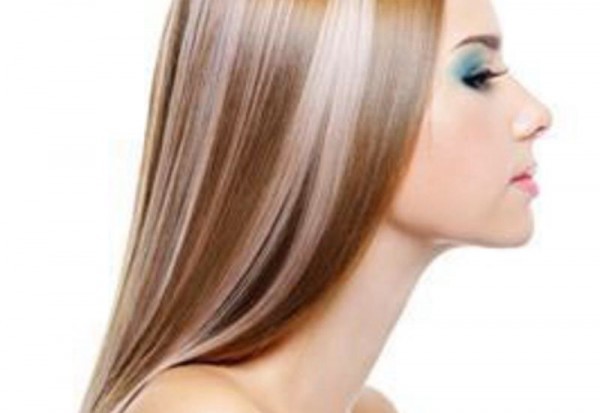 Derretir finos mechones de cabello oscuro Derretir finos mechones de cabello oscuro