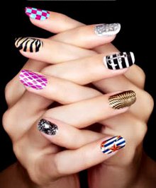 Manicura de primavera de moda 2011