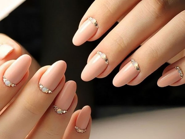 Manicura pastel de Zoya: una colección de barnices Naturel 3 Primavera 2017