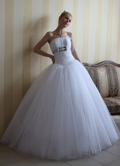 Preciosos vestidos de novia - 2014