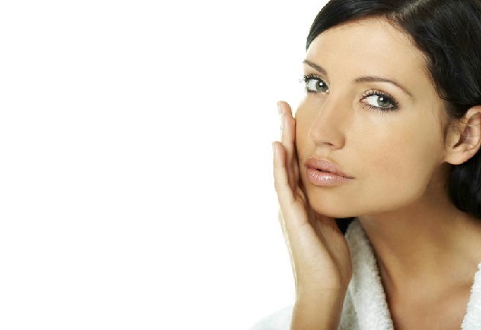 ¿Por qué es tan importante elegir la crema adecuada para la piel grasa, y qué debe saber al elegir?