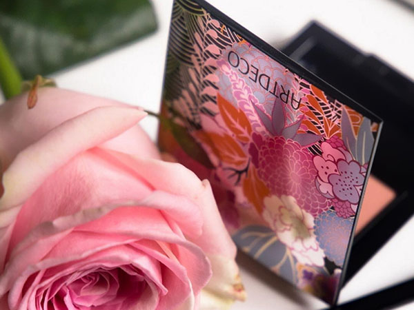 Maquillaje festivo con colección decorativa Artdeco Hypnotic Blossom