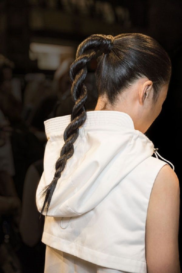 Peinado por el Año Nuevo del Petardo por sus propias manos: ideas de moda para el cabello corto, mediano y largo, foto