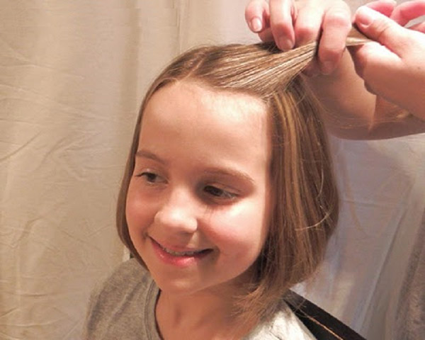 Peinados para niñas con sus propias manos para el gallo de Año Nuevo 2017 - ideas para cabello corto, mediano y largo, fotos paso a paso y videos