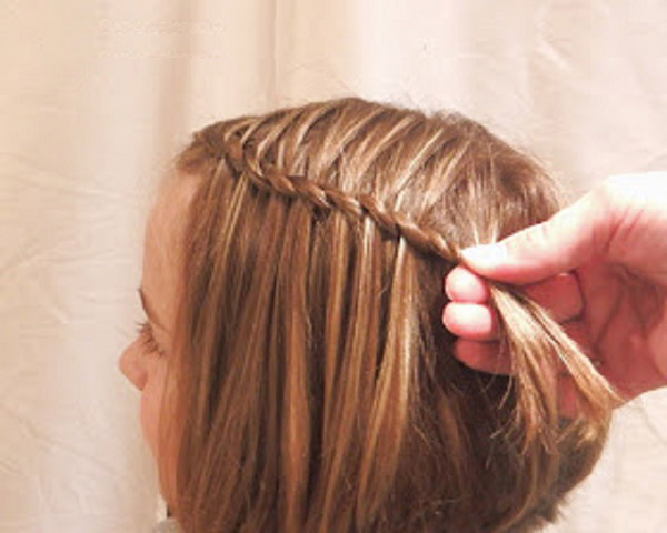 Peinados para niñas con sus propias manos para el gallo de Año Nuevo 2017 - ideas para cabello corto, mediano y largo, fotos paso a paso y videos