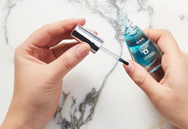 Cinco problemas frecuentes en las uñas: causas y soluciones