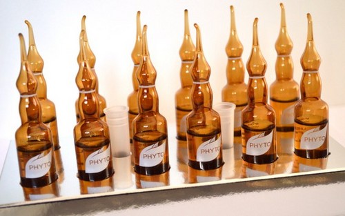 El salón de belleza en casa junto con la cosmética profesional de profmagazin.ru