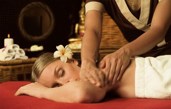 Fuerza y ​​armonía de la vida: masaje tailandés en el SPA-salon Banyan Tree