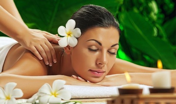 Fuerza y ​​armonía de la vida: masaje tailandés en el SPA-salon Banyan Tree
