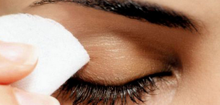 Las 5 mejores herramientas para eliminar el maquillaje impermeable