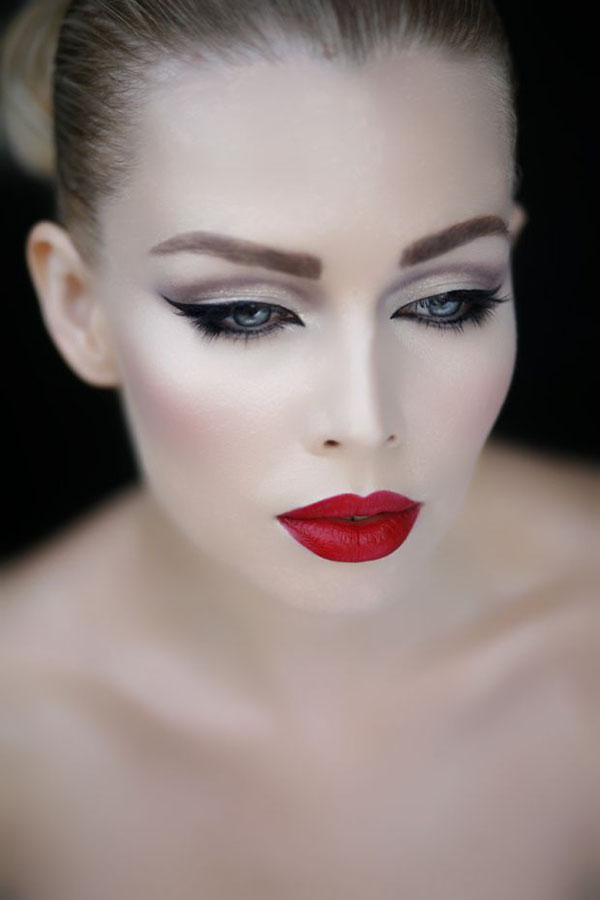 Labios brillantes como tendencia del invierno 2016-2017
