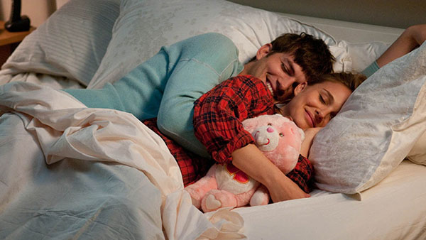 Duerme en parejas: determina la postura en un sueño, cómo te trata un hombre
