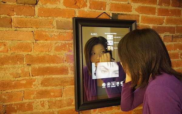 Más que un reflejo: un espejo inteligente Perseus Mirrors