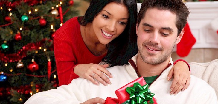 Qué regalar a una familia joven para el Año Nuevo: consejos prácticos e ideas originales