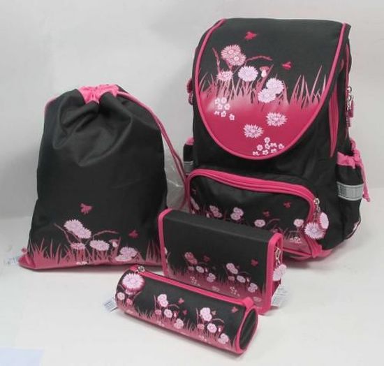 Le damos al primer paquete una cartera