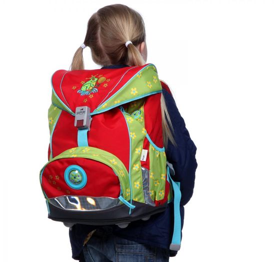 Mochila para un niño de primer grado
