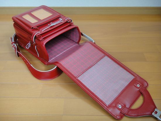 Mochila para un niño de primer grado