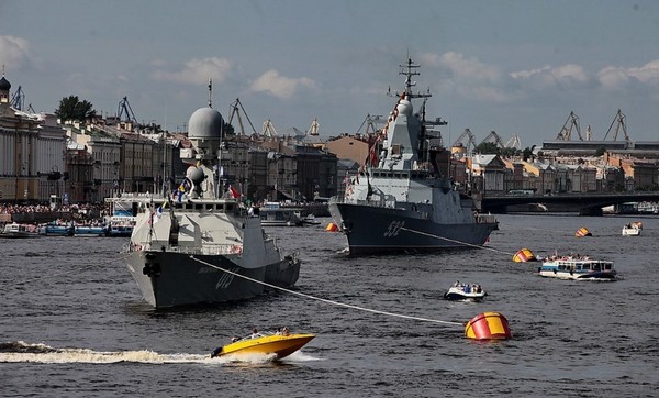 Felicitaciones por el Día de la Armada-2016 - corto y divertido en verso y prosa. Programa festivo para el Día de la Armada en 2016 en Moscú, San Petersburgo, Kronstadt, Sevastopol, Novorossiysk