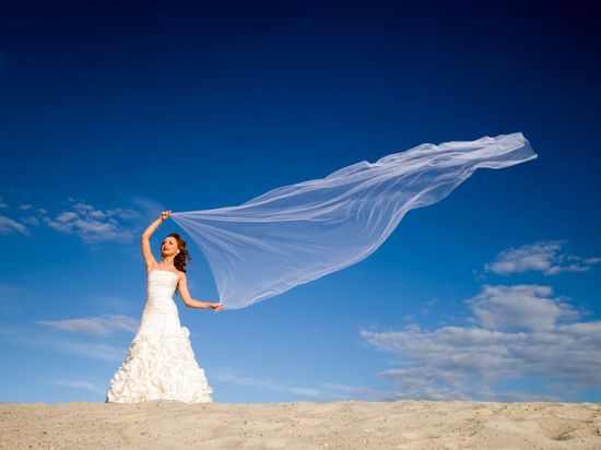 Ideas para una sesión de fotos de bodas en el verano