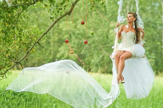 Ideas para una sesión de fotos de bodas en el verano