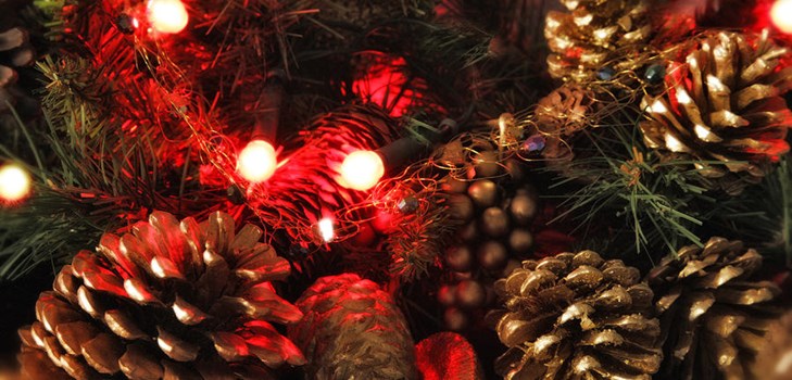 La historia de decorar el árbol de Año Nuevo