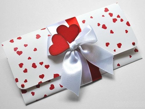 Cómo donar dinero para una boda en un sobre