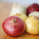 Cómo mantener las cebollas para el invierno