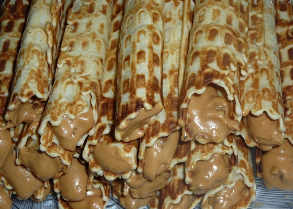 Cómo cocinar leche condensada en una lata?