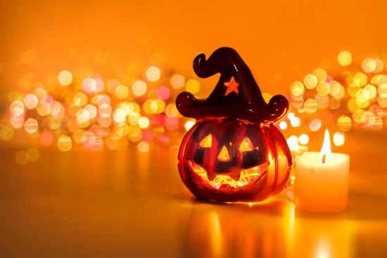 Al celebrar la celebración de Halloween 2016
