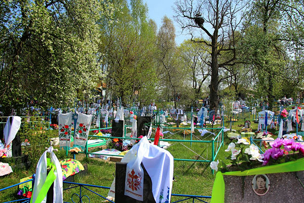 Cuando van al cementerio