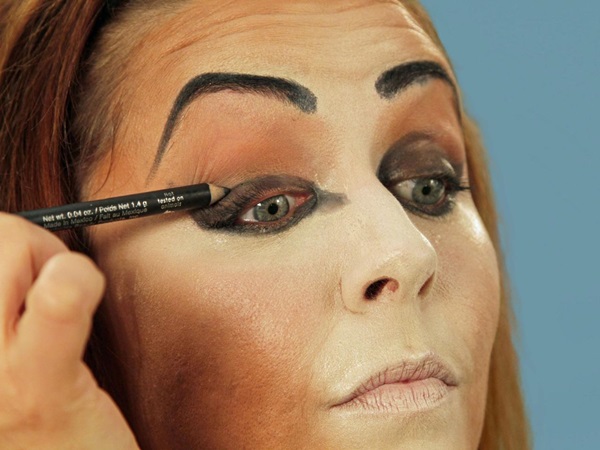 Scary maquillaje para Halloween con tus propias manos para niñas y niñas