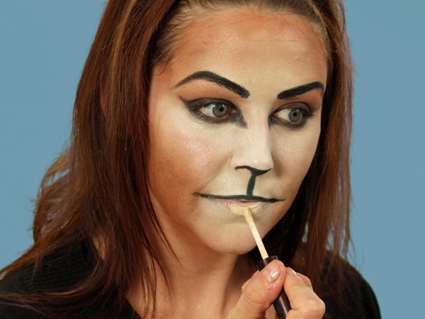 Scary maquillaje para Halloween con tus propias manos para niñas y niñas