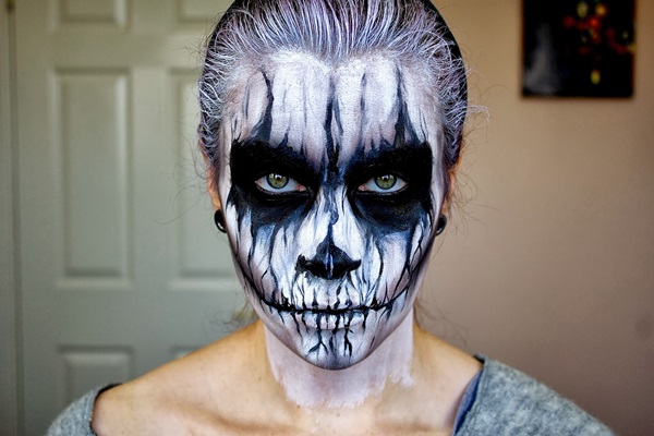 Scary maquillaje para Halloween con tus propias manos para niñas y niñas