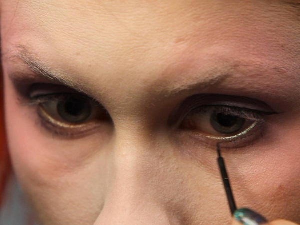 Scary maquillaje para Halloween con tus propias manos para niñas y niñas