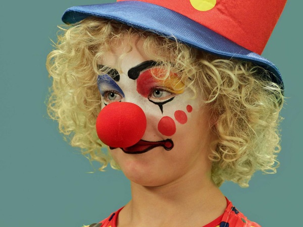 Scary maquillaje para Halloween con tus propias manos para niñas y niñas
