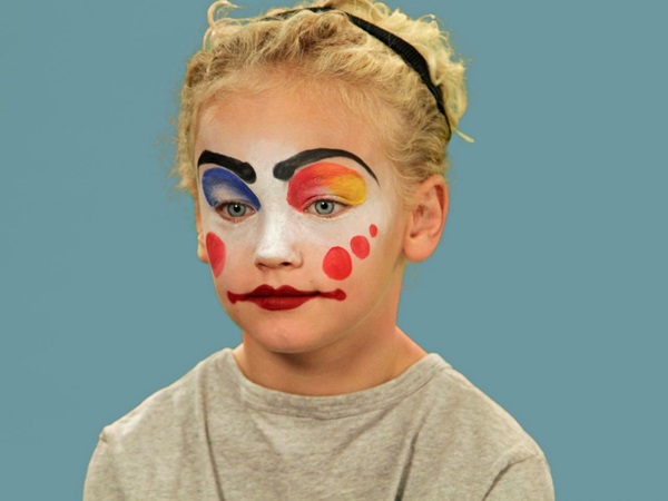 Scary maquillaje para Halloween con tus propias manos para niñas y niñas