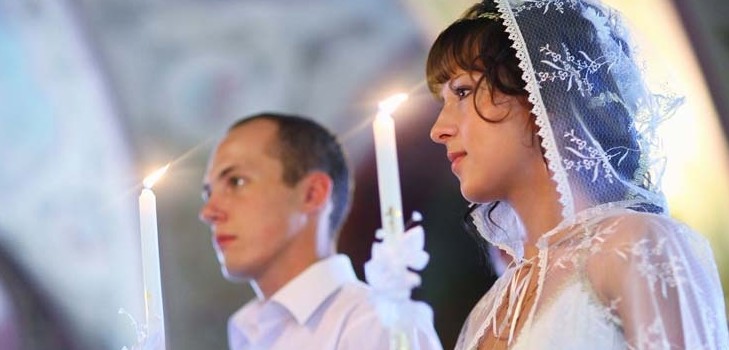 Ceremonia de boda en las iglesias ortodoxas y católicas
