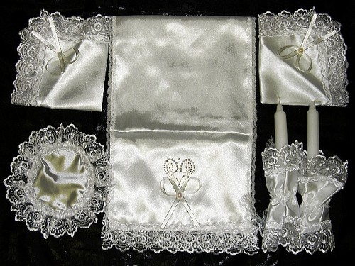 Ceremonia de boda en las iglesias ortodoxas y católicas