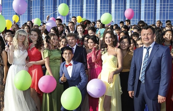 Palabra principal de los padres en la fiesta de graduación en el grado 11