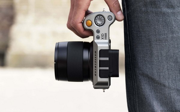 La primera entre las mejores: cámara compacta Hasselblad X1D