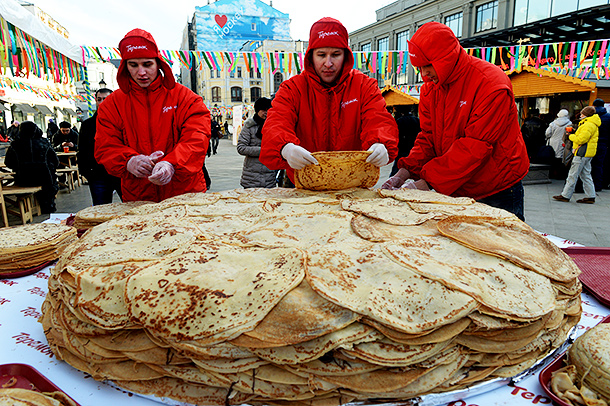 Canciones en Pancake Day: textos de canciones populares rusas de aceite
