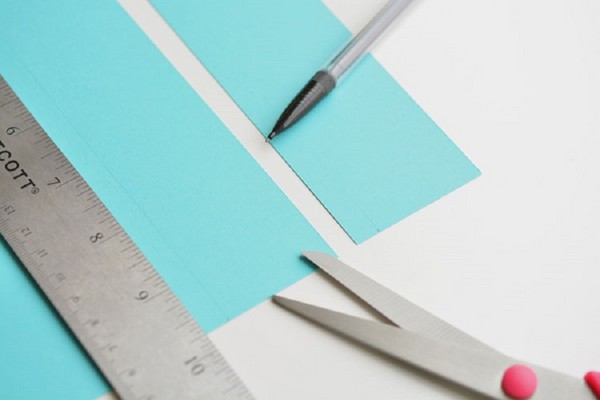 Artesanía para el Día de la Madre con sus propias manos: para jardín de infantes y primera clase, para la escuela, de papel de colores, servilletas