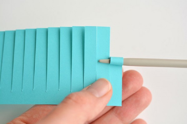 Artesanía para el Día de la Madre con sus propias manos: para jardín de infantes y primera clase, para la escuela, de papel de colores, servilletas